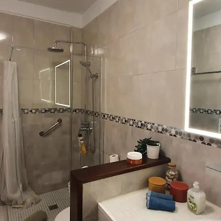 Spectacular Renovated Apartment, 5 Min To Camison Beach, With Aircon 아파트 아로나