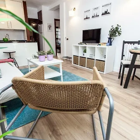 Spectacular Renovated Apartment, 5 Min To Camison Beach, With Aircon
